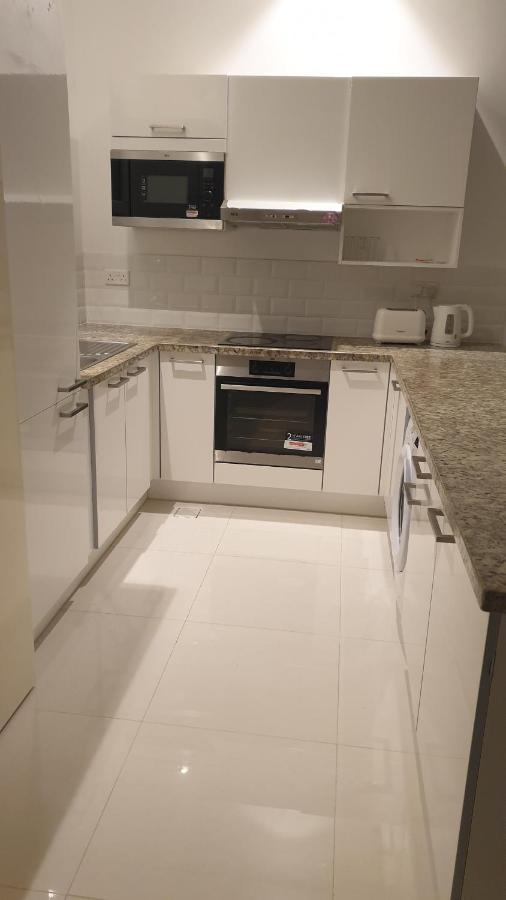Paradise Hawana Studio Apartment ซาลาลาห์ ภายนอก รูปภาพ
